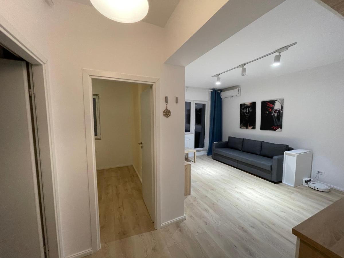 Treasure Luxury Apartment Palace Bukares Bagian luar foto